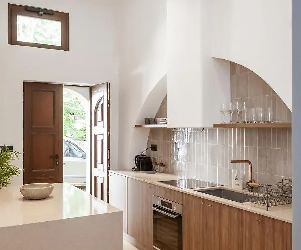 Zerania Selana * Rhodes City